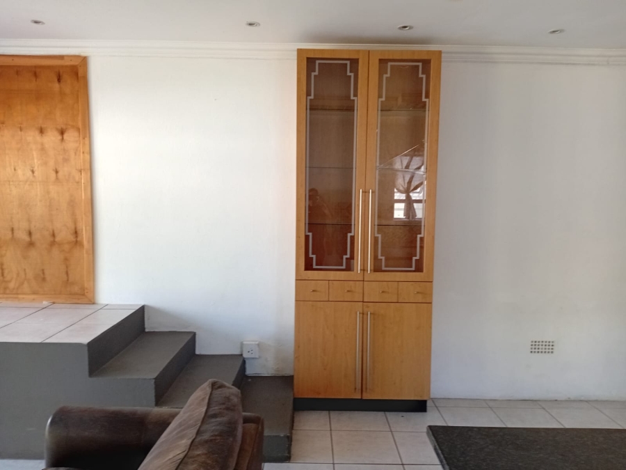 To Let 1 Bedroom Property for Rent in Berea Eastern Cape
